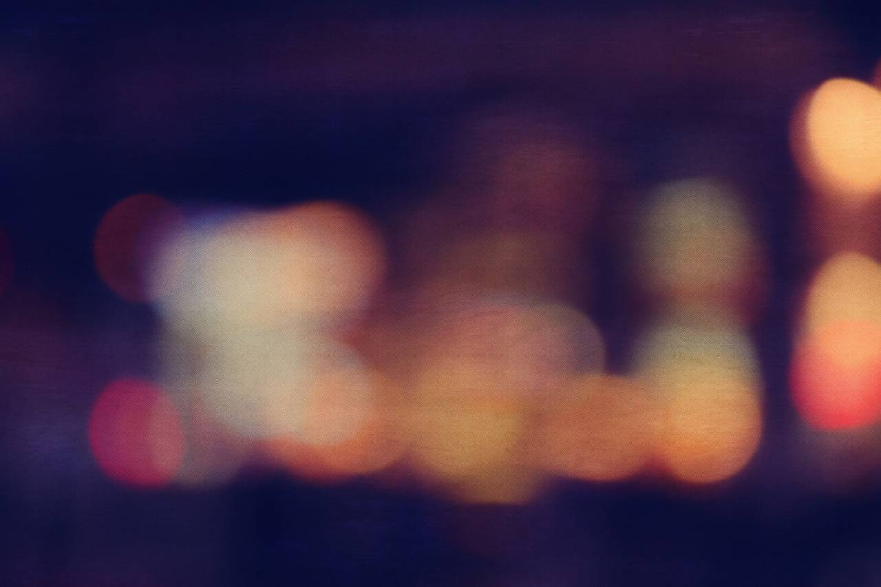 fondo;luces,desenfocado,resumen,fondos,noche,brillante,iluminado,brillante,patrón,movimiento borroso,vida nocturna,multicolor,círculo,oscuro,equipo de iluminación,telón de fondo,celebración,decoración,efectos fotográficos,brillante,manchado,