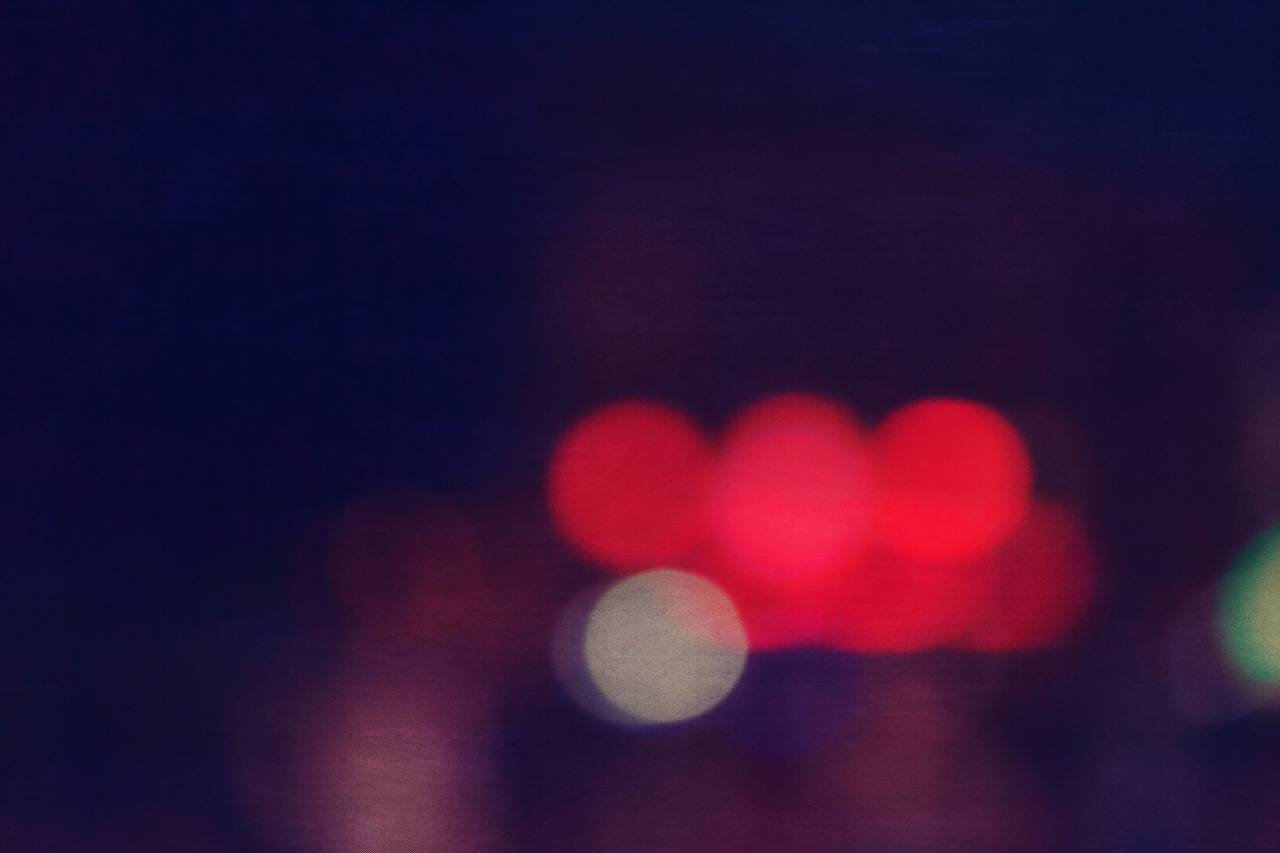 fondo;luces,desenfocado,resumen,fondos,noche,iluminado,brillante,brillante,patrón,oscuro,círculo,multicolor,movimiento borroso,telón de fondo,equipo de iluminación,celebración,vida nocturna,brillante,azul,decoración,efectos fotográficos,manchado,