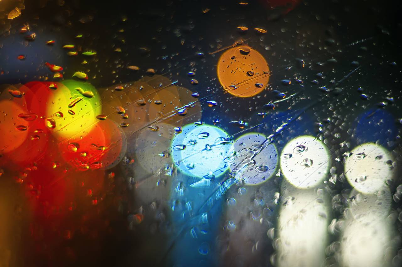 background;lights,backgrounds,abstract,night,defocused,rain,drop,multi colored,raindrop,shiny,dark,pattern,blue,circle,close-up,wet,glowing, 