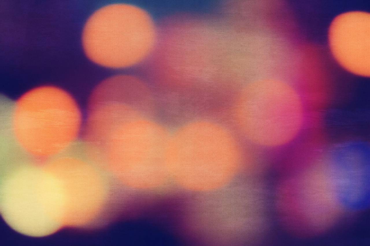 fondo;luces,resumen,desenfocado,fondos,multicolor,noche,patrón,brillante,iluminado,brillante,círculo,decoración,telón de fondo,brillante,celebración,movimiento borroso,amarillo,efectos fotográficos,purpurina,equipo de iluminación,colores,oscuro, manchado,