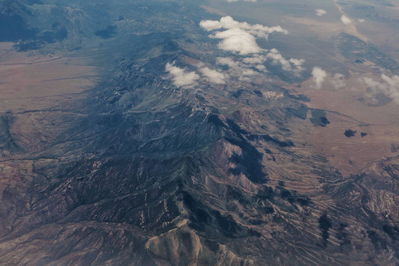 Vista aérea, montaña, nubes, naturaleza, paisaje,