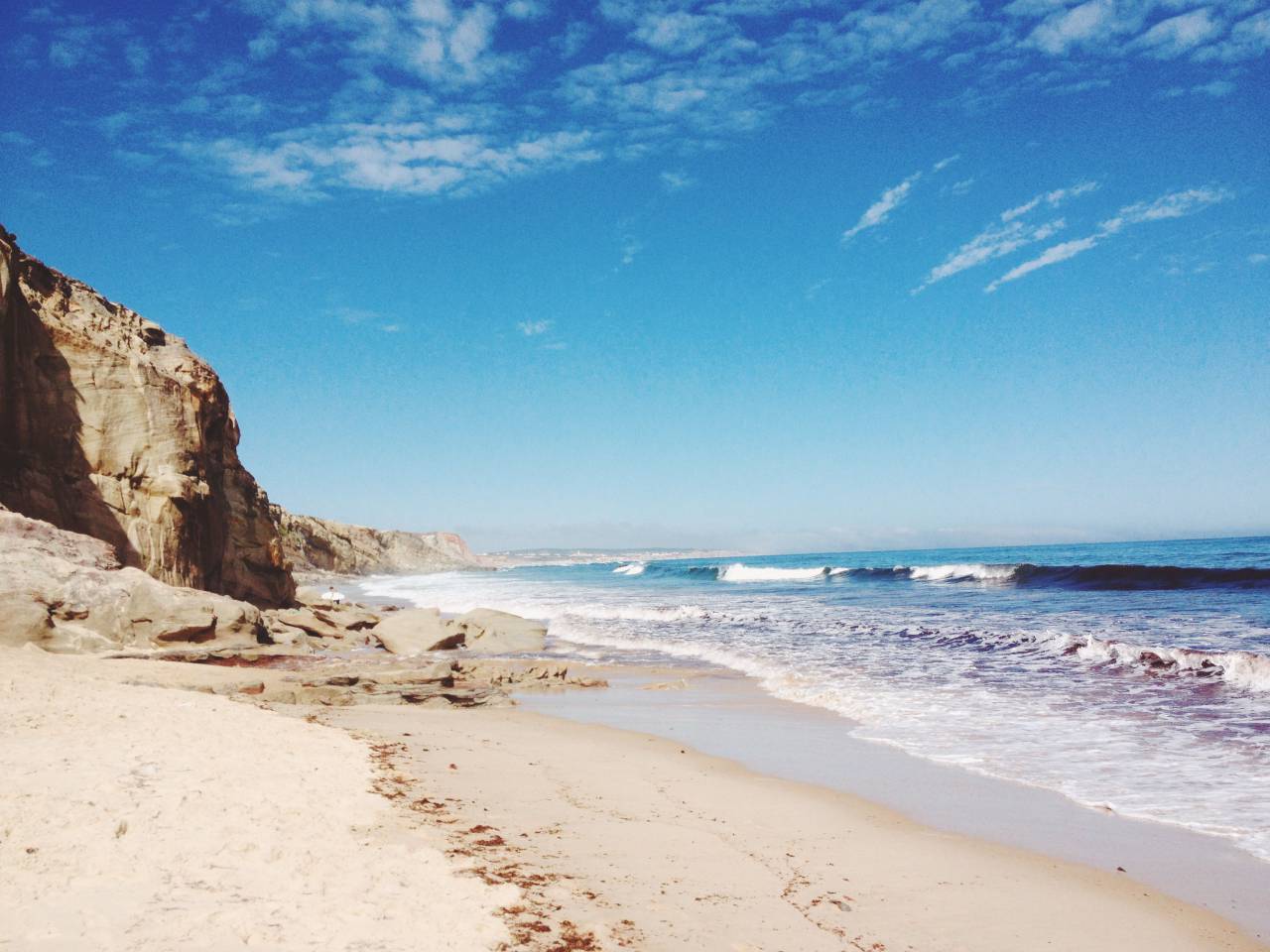 beach, sand, waves, shore, ocean, sea, sunshine, sunny, summer, blue, sky
, 