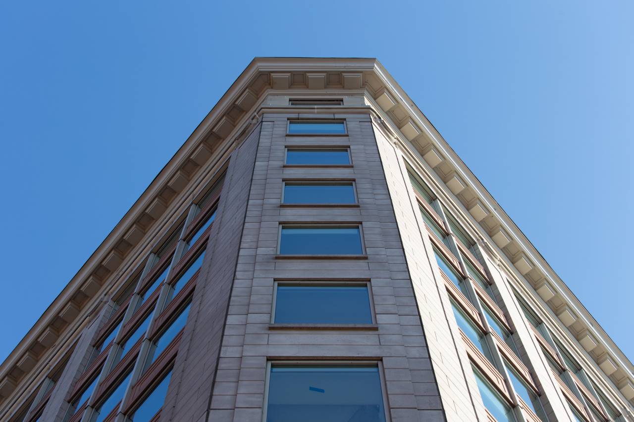 building, perspective, city, sky, exterior, architecture, windows, urban, daytime, business, structure, tall, angle, facade
, 