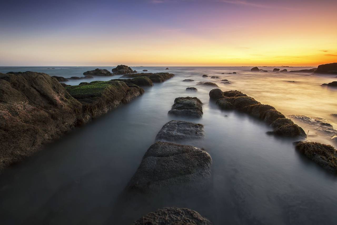 mar, océano, chapoteo, ondulaciones, rock, formación, paisaje, naturaleza, olas, aventura, viajar, cielo, nubes, puesta de sol,