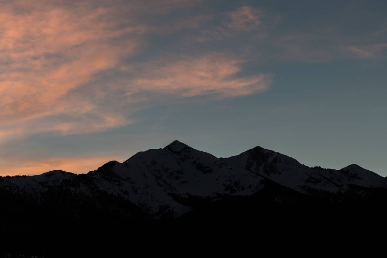 nieve, invierno, blanco, frío, clima, hielo, árboles, plantas, naturaleza, bosque, viajes, aventura, montaña, paisaje, puesta de sol,
