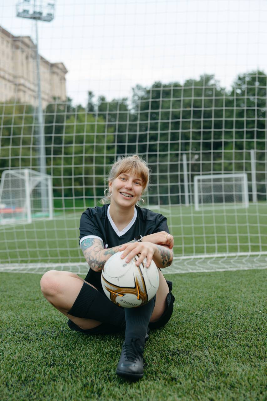 football, sport, player, ball, soccer, female, competition, stadium, team, woman, kicking, young, athlete, game, jersey, goal, adult, grass, caucasian, isolated, professional, action, play, field, active, championship, background, competitive, women, beautiful, girls, bouncing, soccer game, girl, person, people, playing, soccer player, white, foot, illustration, match, sports, player in motion, one, female soccer, control, 
