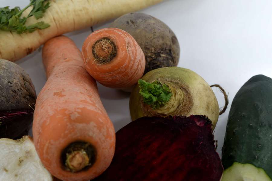 calorie, vegan, carrot, produce, root 