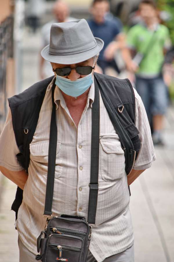 self isolation, social distance, coronavirus 