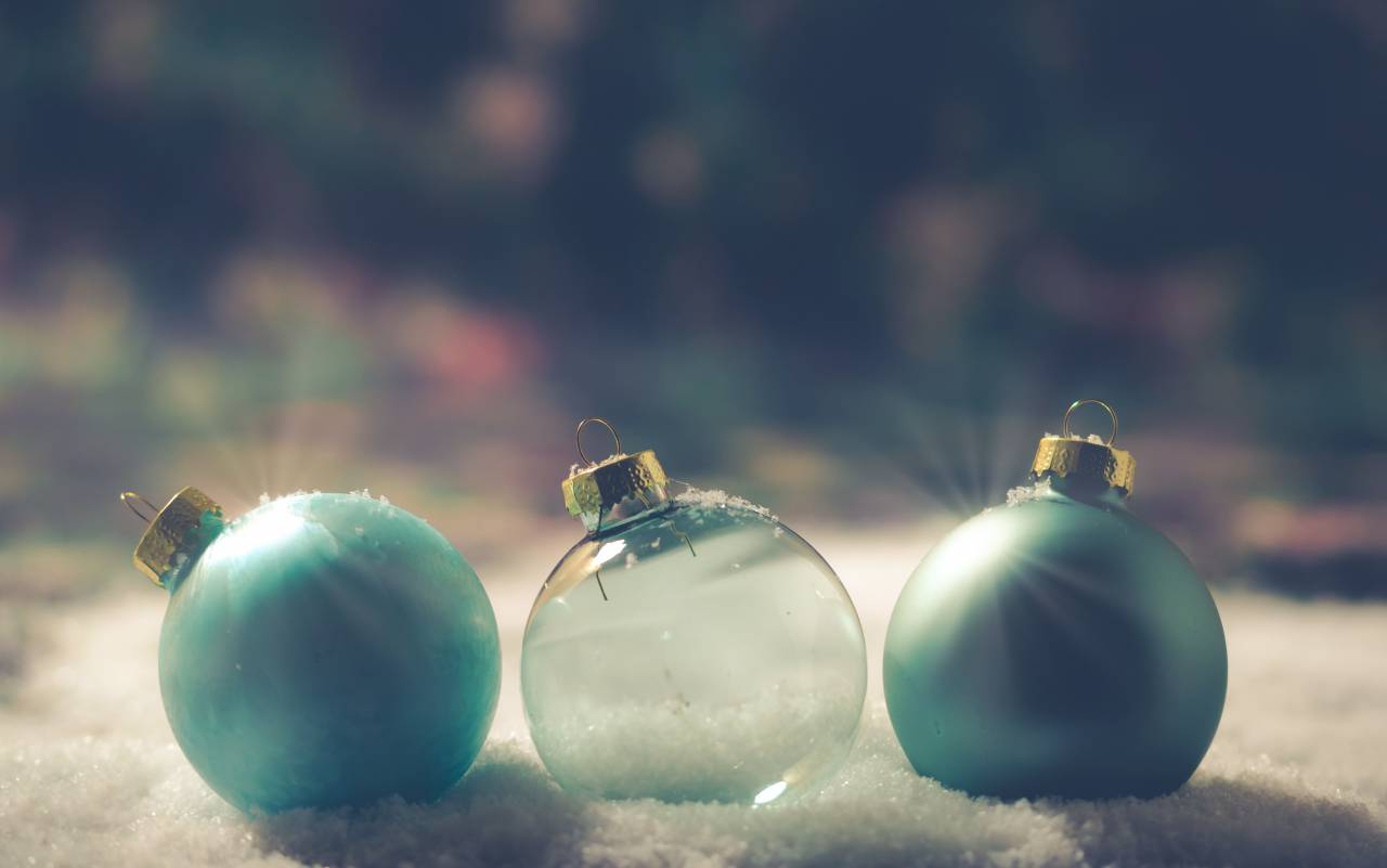 Chritmas, chuchería, bolas, Navidad, bolas de Navidad, decoraciones, diciembre, estacional, Navidad, árbol, azul, blanco, nieve,