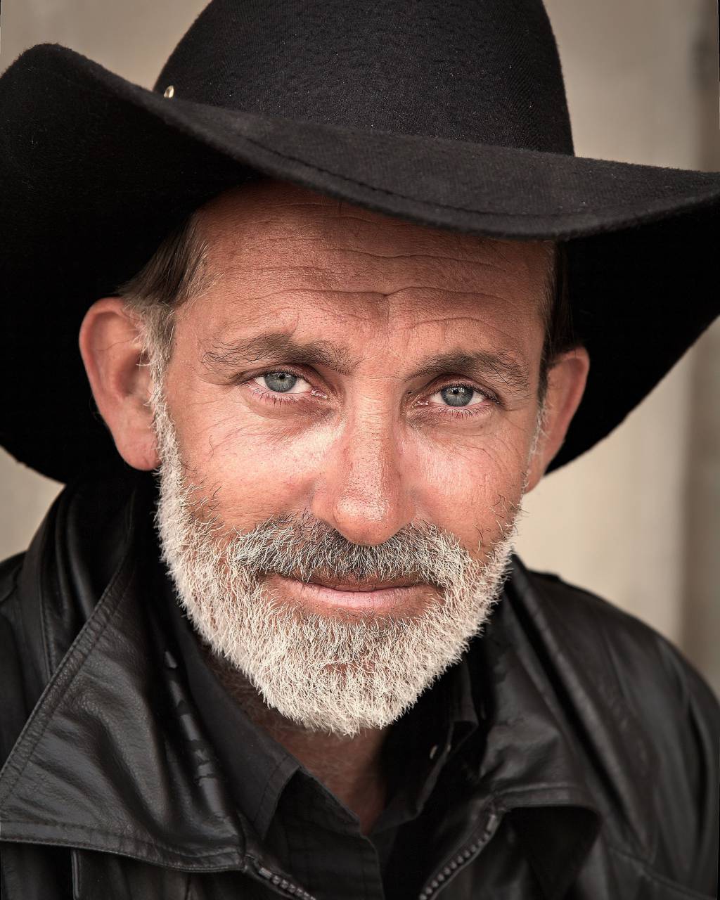 cowboy, man, person, hat, beard, portrait, smile
, 