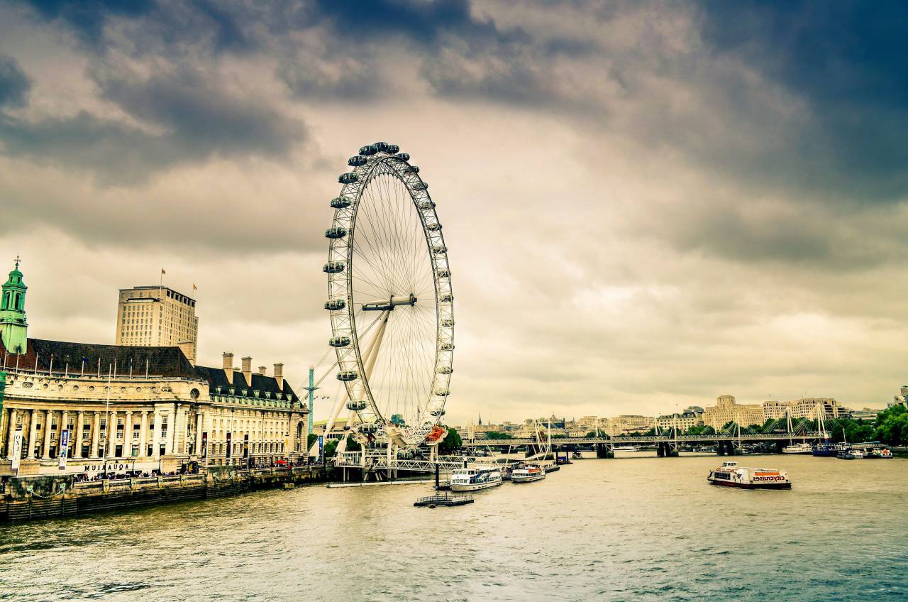 ferris wheel, amusement park, architecture, infrastructure, structure, building, establishment, water, ocean, sea, ship, boat, yacht, clouds, sky
, 