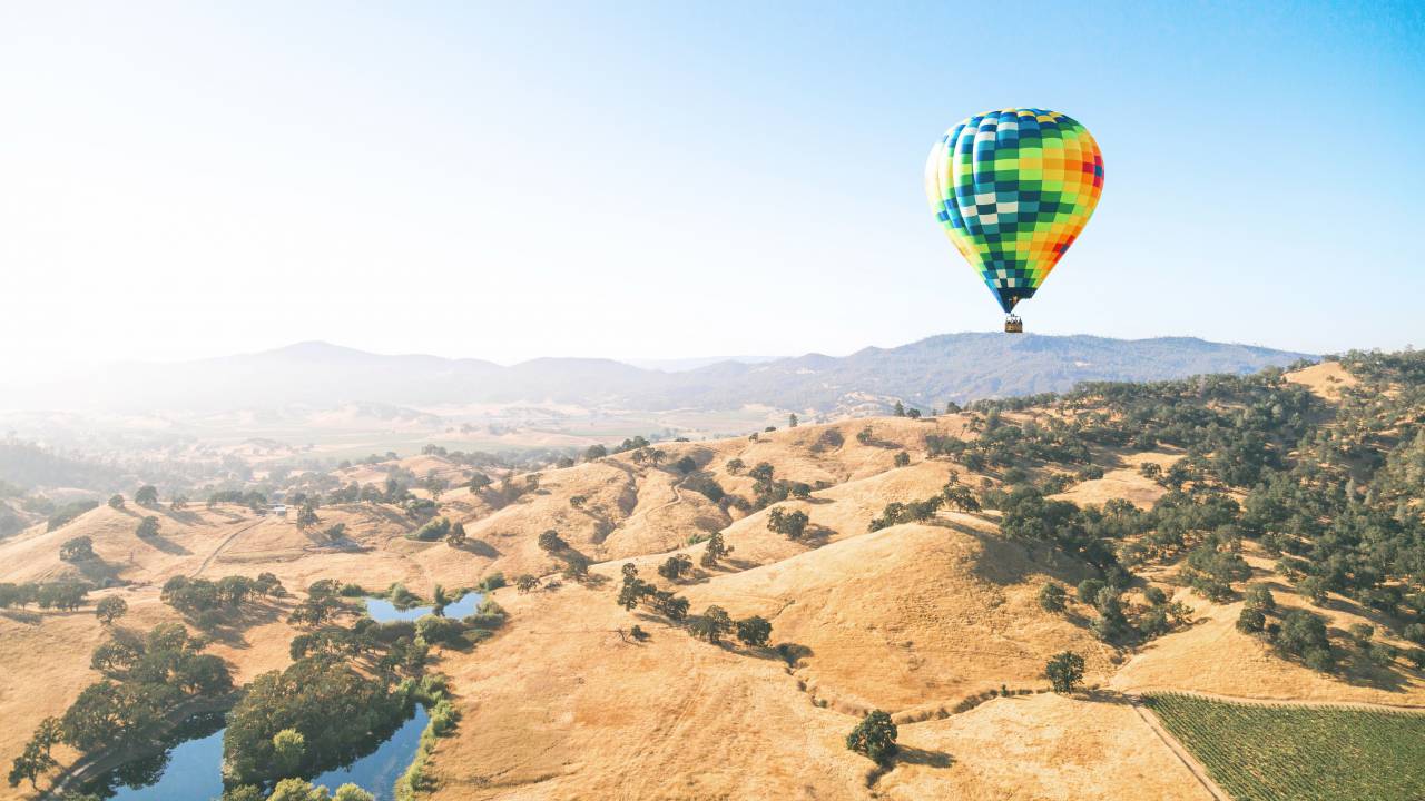 Caliente, aire, globo, azul, cielo, lago, agua, montaña, campo, exterior, naturaleza, árboles,