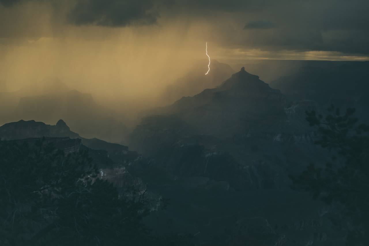 mountain, highland, cloud, sky, summit, ridge, landscape, nature, valley, hill, dark, lightning
, 