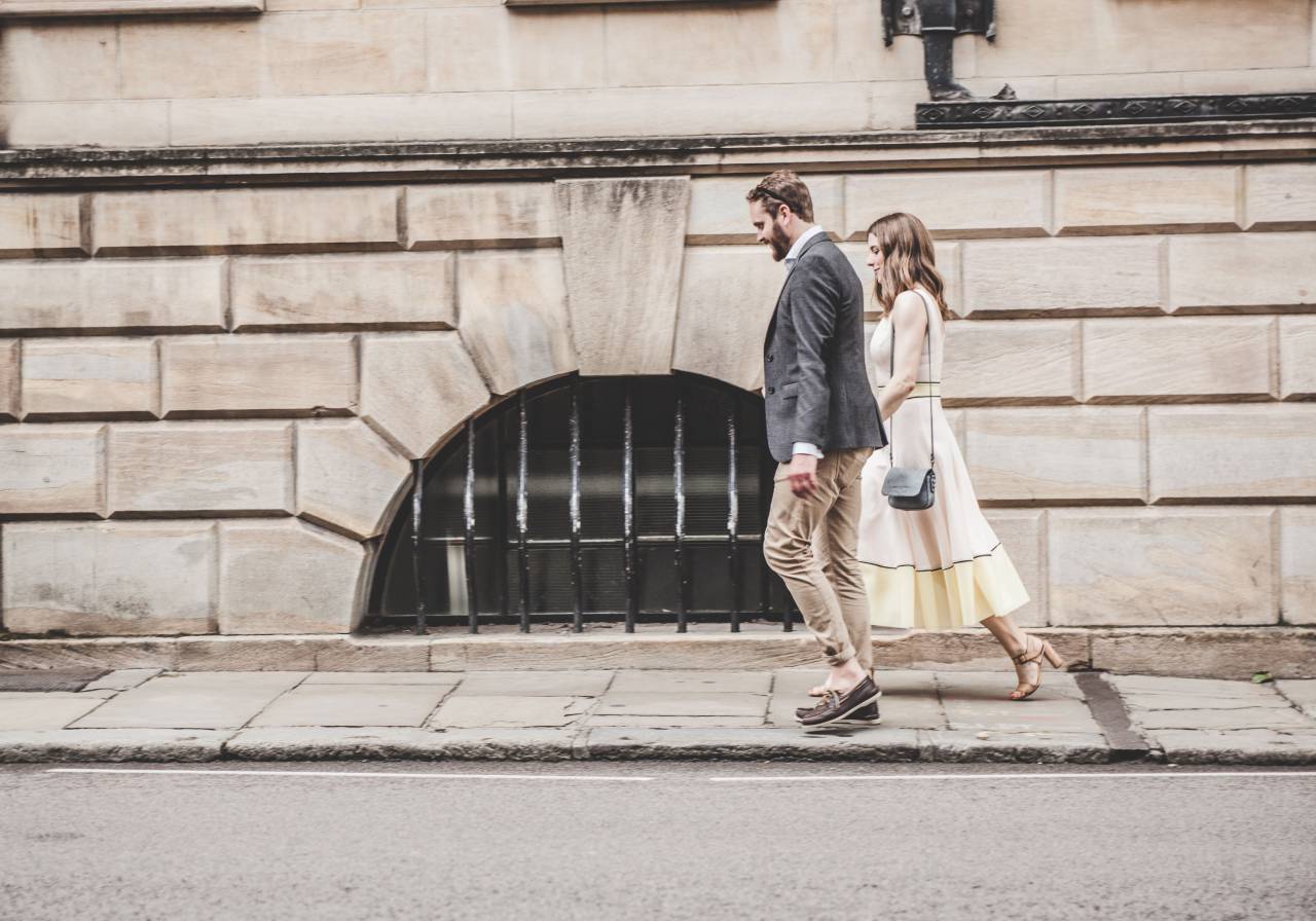 Gente, pareja, amor, moda, belleza, formal, vestido, traje, paredes, calle, peatonal,