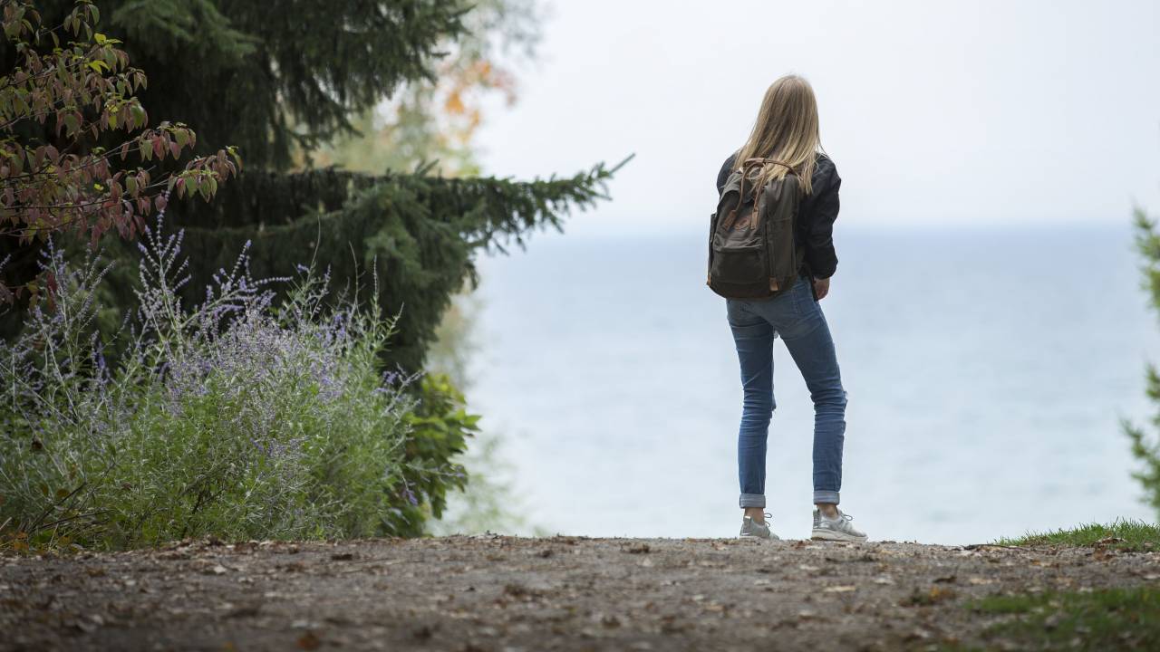 people, girl, lady, female, travel, outdoor, green, trees, plant, sea, ocean
, 