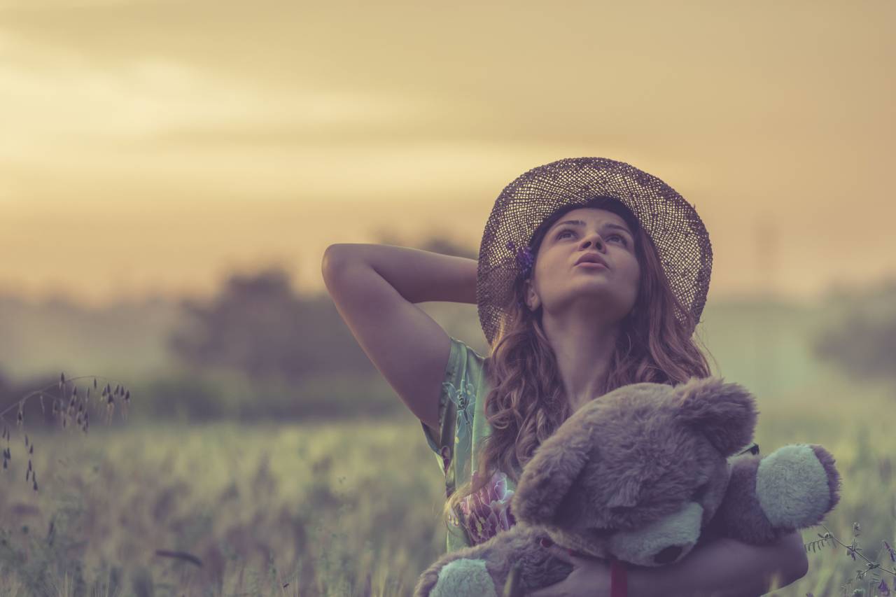 people, girl, woman, teddy, bear, toy, hat, outdoor, blur
, 