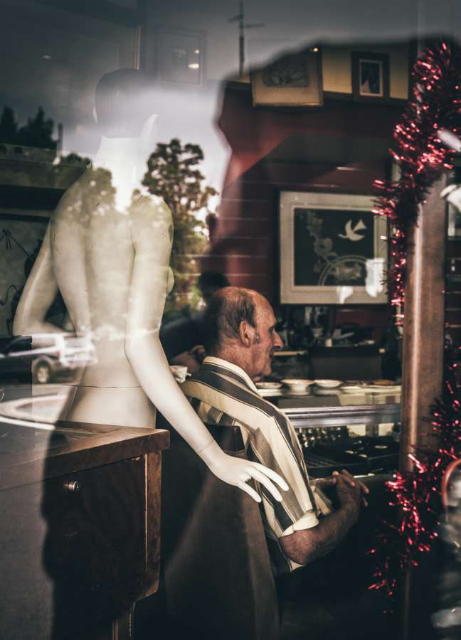people, man, old, manikin, nude, back, painting, paint, arts, chair, glass, plates, wooden, steel, reflection, trees, car, sitting, inside, indoor
, 