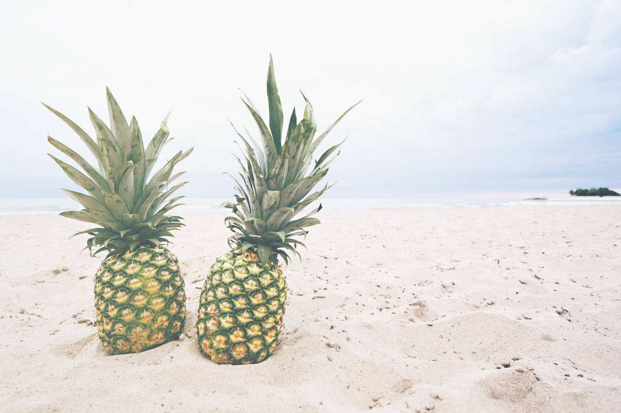 pineapple, dessert, appetizer, fruit, juice, crop, beach, ocean, sea, sand, waves
, 