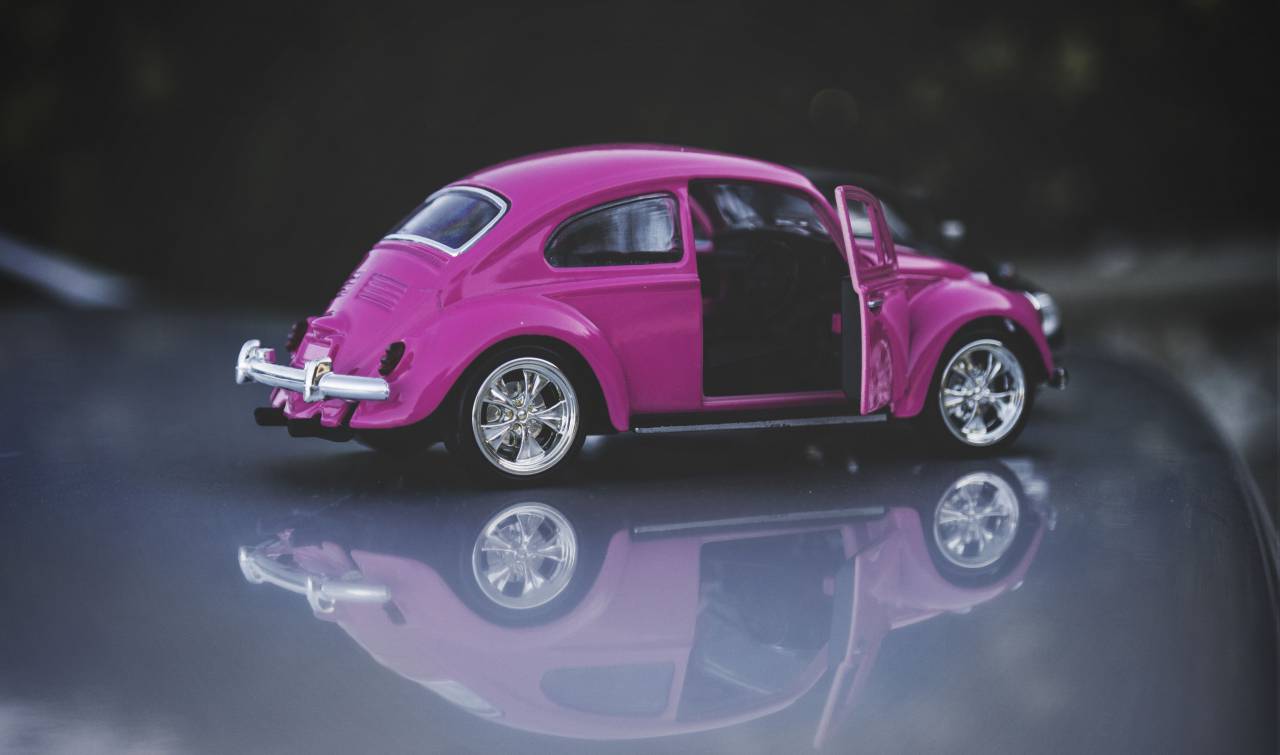 Rosa, coche, pequeño, juguete, taxi, transporte, vehículo, jugar, pantalla, reflexión,
