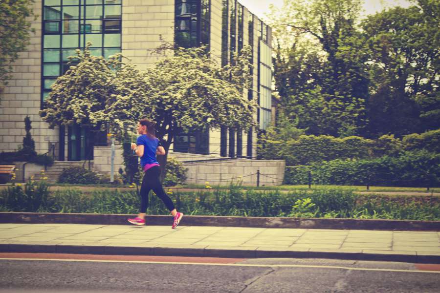 running, runner, fitness, jogging, exercise, sidewalk, girl, woman, athlete, sidewalk, street, city, urban, building
, 