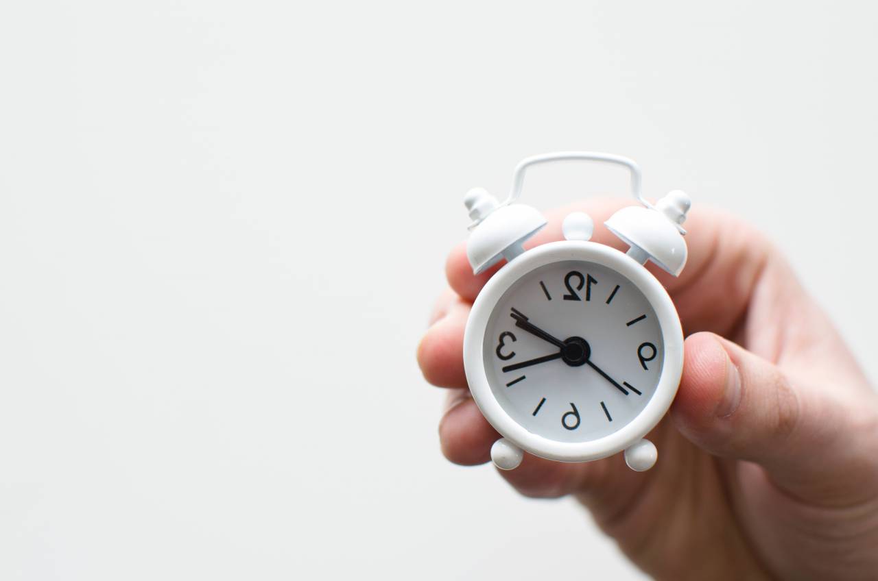 minúsculo, alarma, reloj, tiempo, mano,