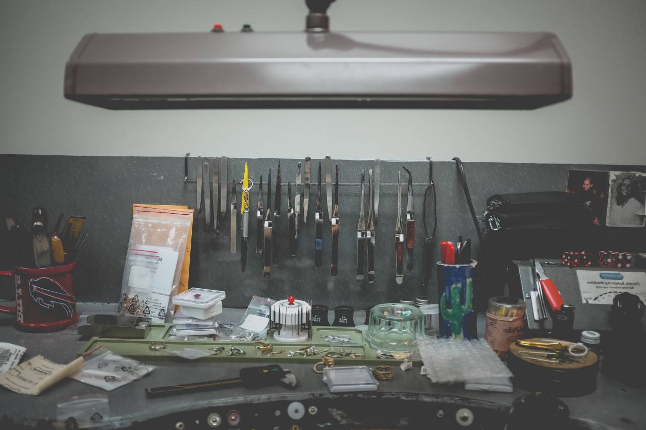 tools, table, office, work, light
, 