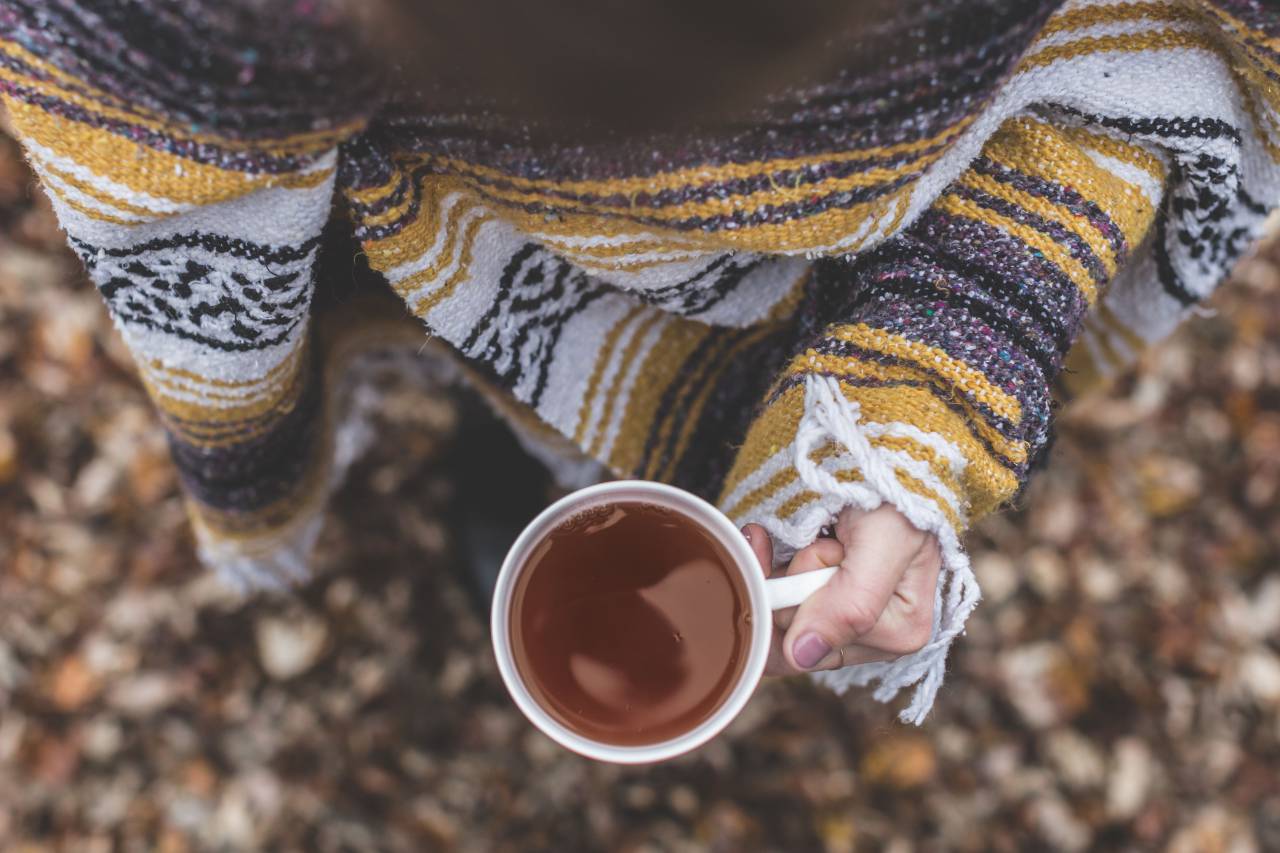 Taza, té, mujer, puente, jersey, lana, calentar, frío, vista alta, de cerca, moda, gente, viajes, comida, beber, café,