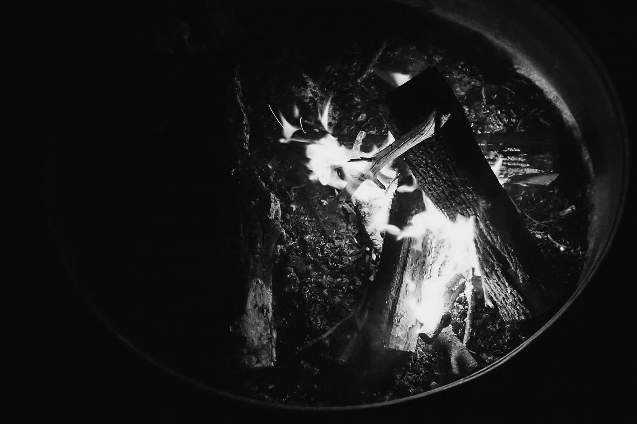 fire pit, flames, wood, black and white, dark, night
, 