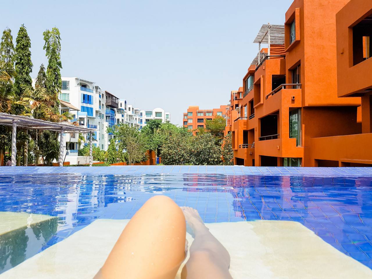 lifestyle, pool, swimming, water, people, urban, city, trees, vacation, millenials
, 