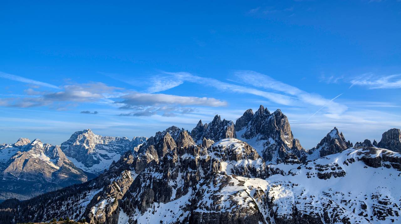 Montaña, tierras altas, nubes, cielo, cumbre, Ridge, paisaje, naturaleza, valle, colina, nieve, invierno, ver, viajes