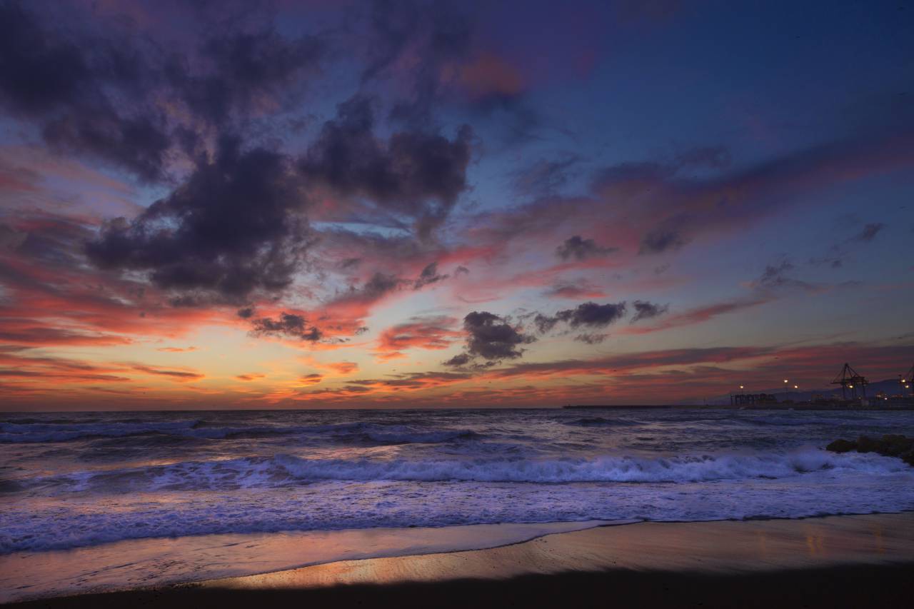 naturaleza, paisaje, agua, océano, mar, olas, chapoteo, playa, apuntalar, arena, cielo, nubes, horizonte, ardiente, púrpura, naranja,