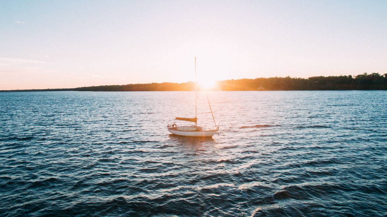 sky, sunlight, sunshine, sunrise, sunset, nature, trees, plants, sea, ocean, water, boat, sailing
, 