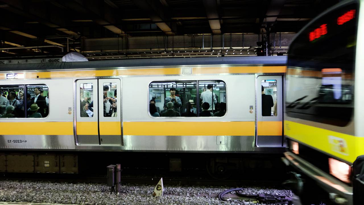 train, station, railway, travel, trip, transportation, passengers, people, seat
, 