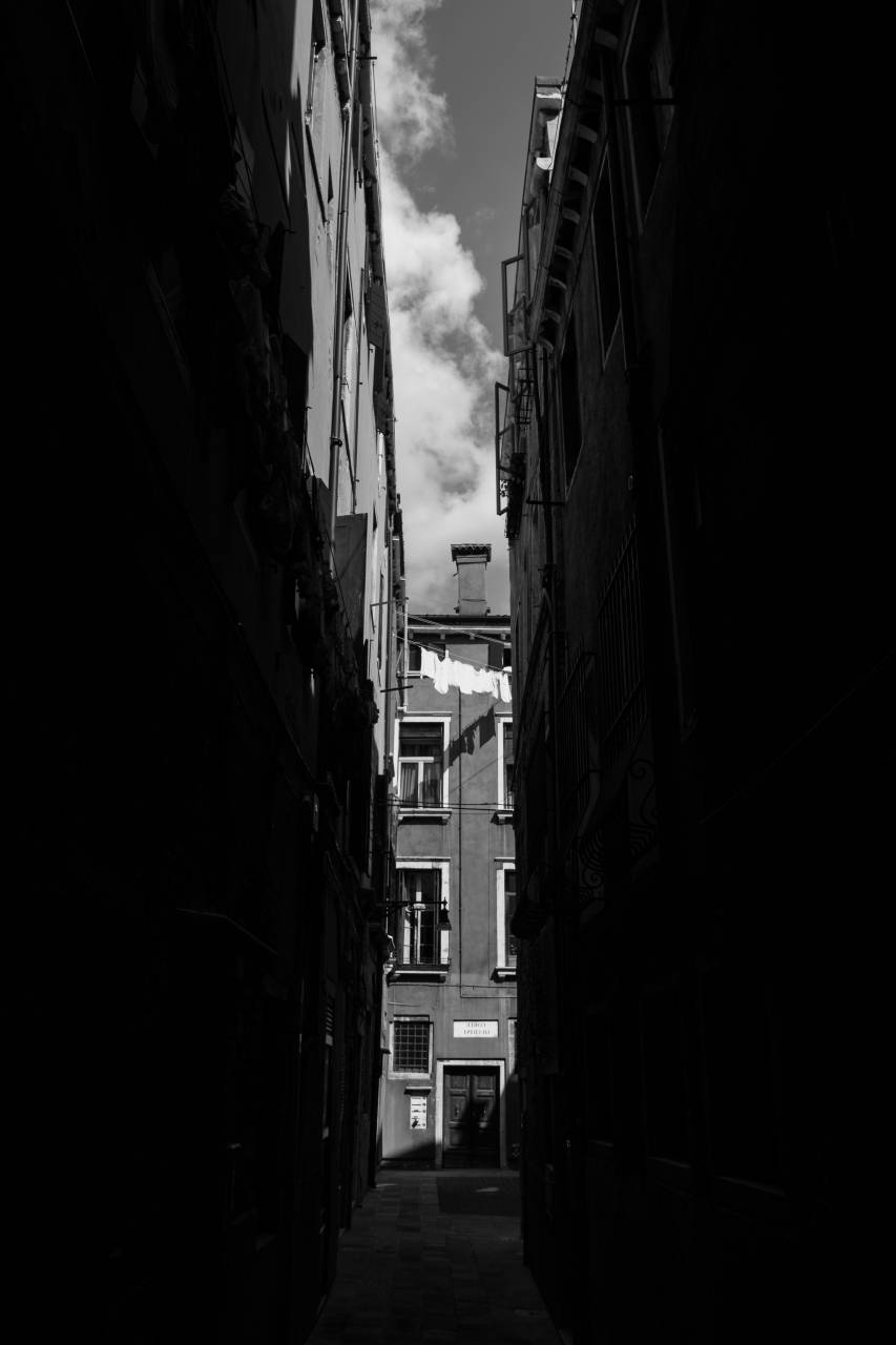 Venice, street, back & white, dark, city, travel, vacation, holiday, italy, europe, dramatic
, 
