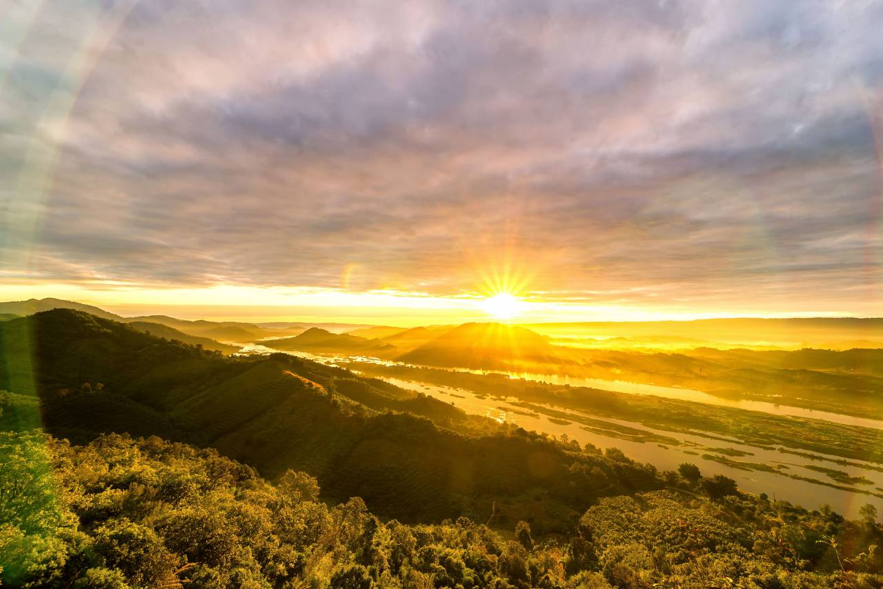 Vista, paisaje, puesta de sol, sol, nubes, dramático, árboles, vista, viajes,