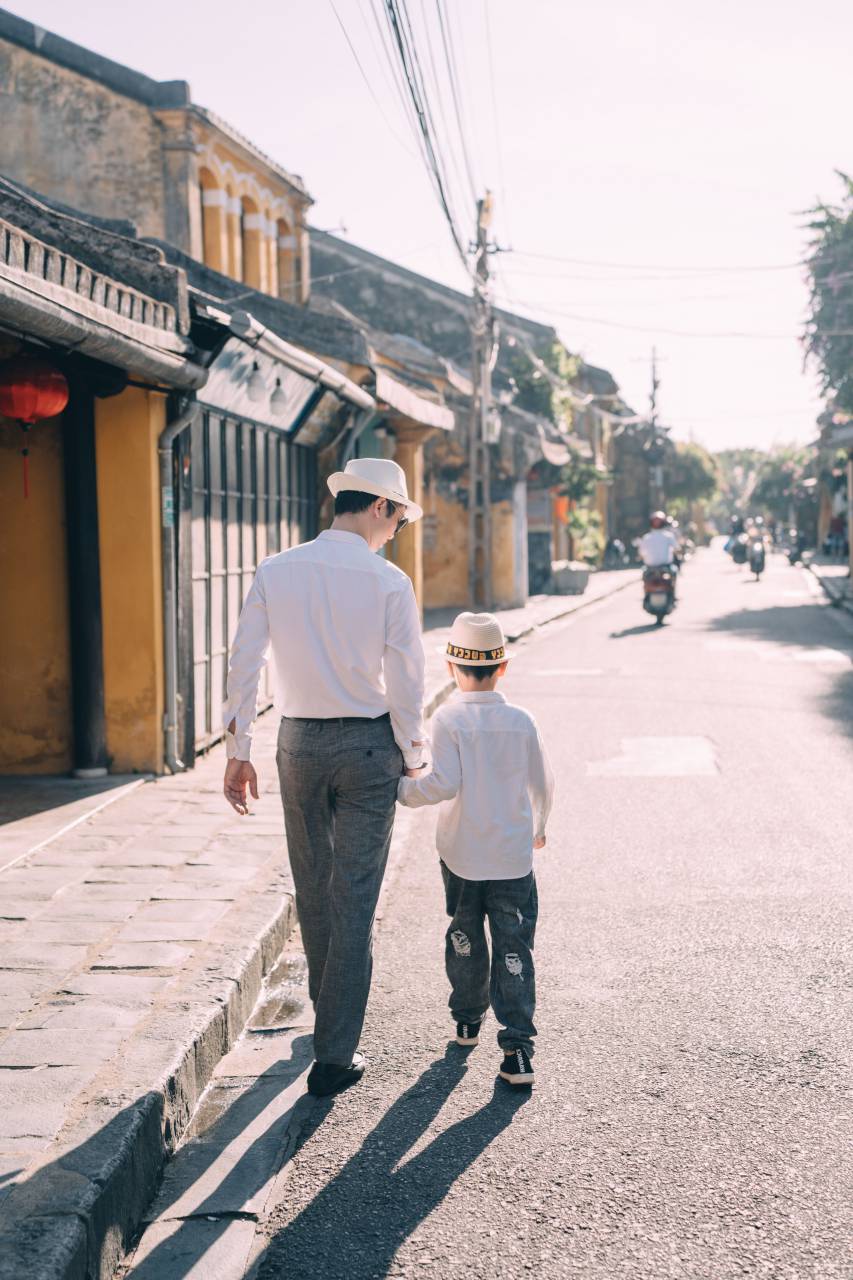 father, son, walking, city, Puerto Rico, 