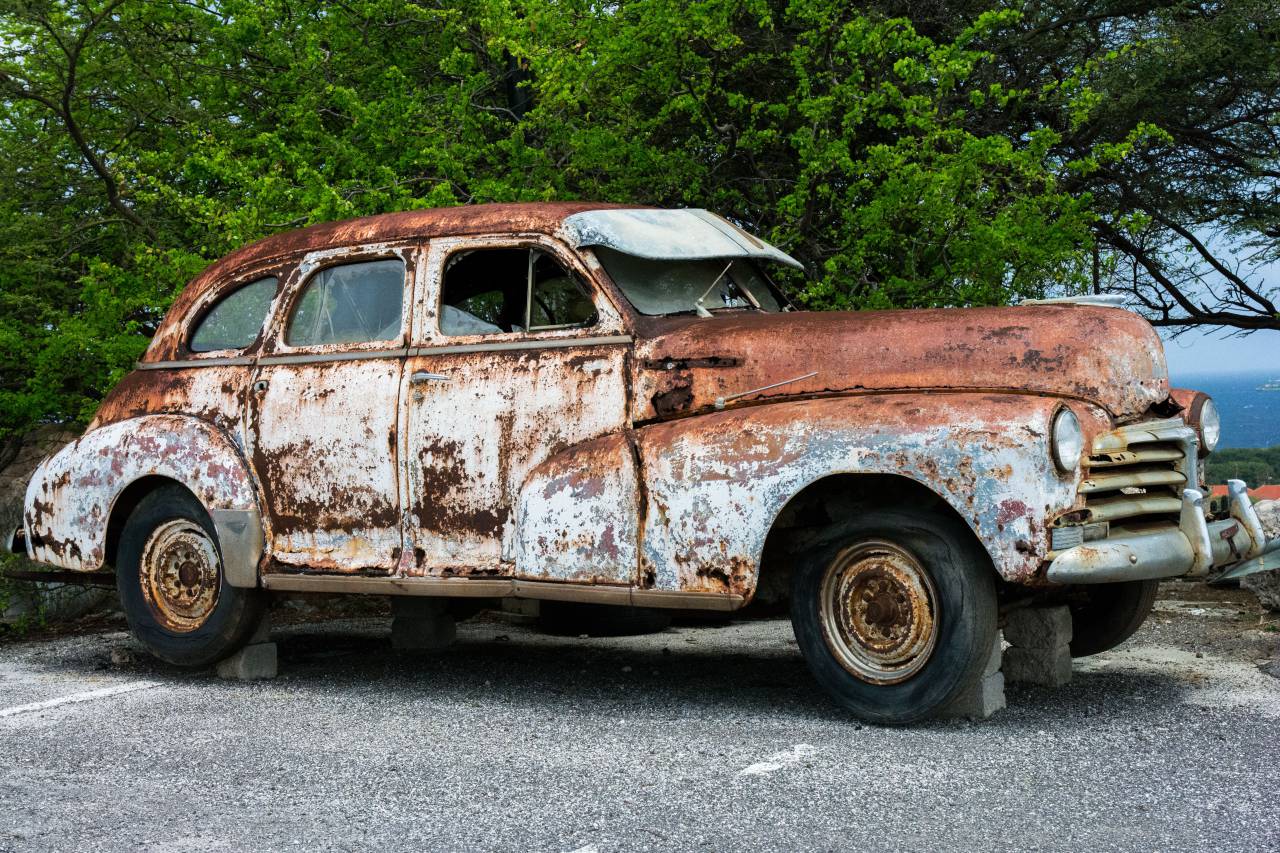 Coche, automóvil, antiguo, vendimia, moho, bloques de cemento, pavimento,