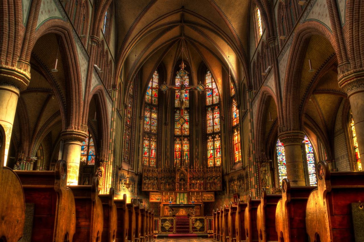 Iglesia, religión, vidrieras, arcos, bancos, pasillo, cruz,