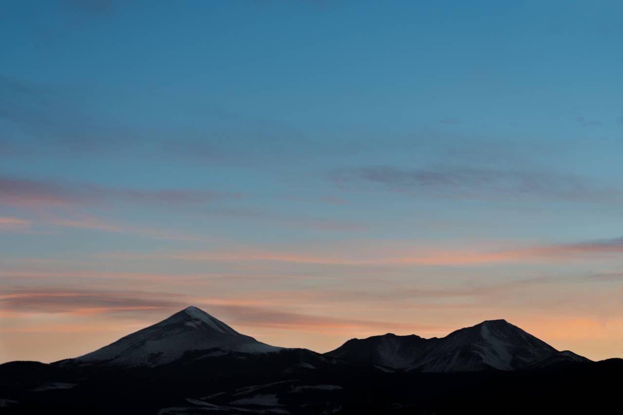 Oscuro, montaña, Highland, paisaje, naturaleza, nube, cielo, nieve, invierno, puesta de sol,