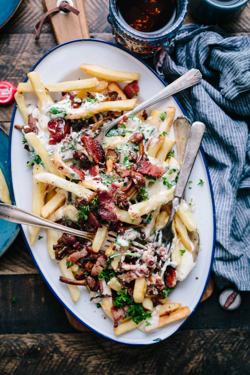french fries, plate, toppings, spoon, fork, meat, bacon, snack, fashion, wine, glass, table
, 