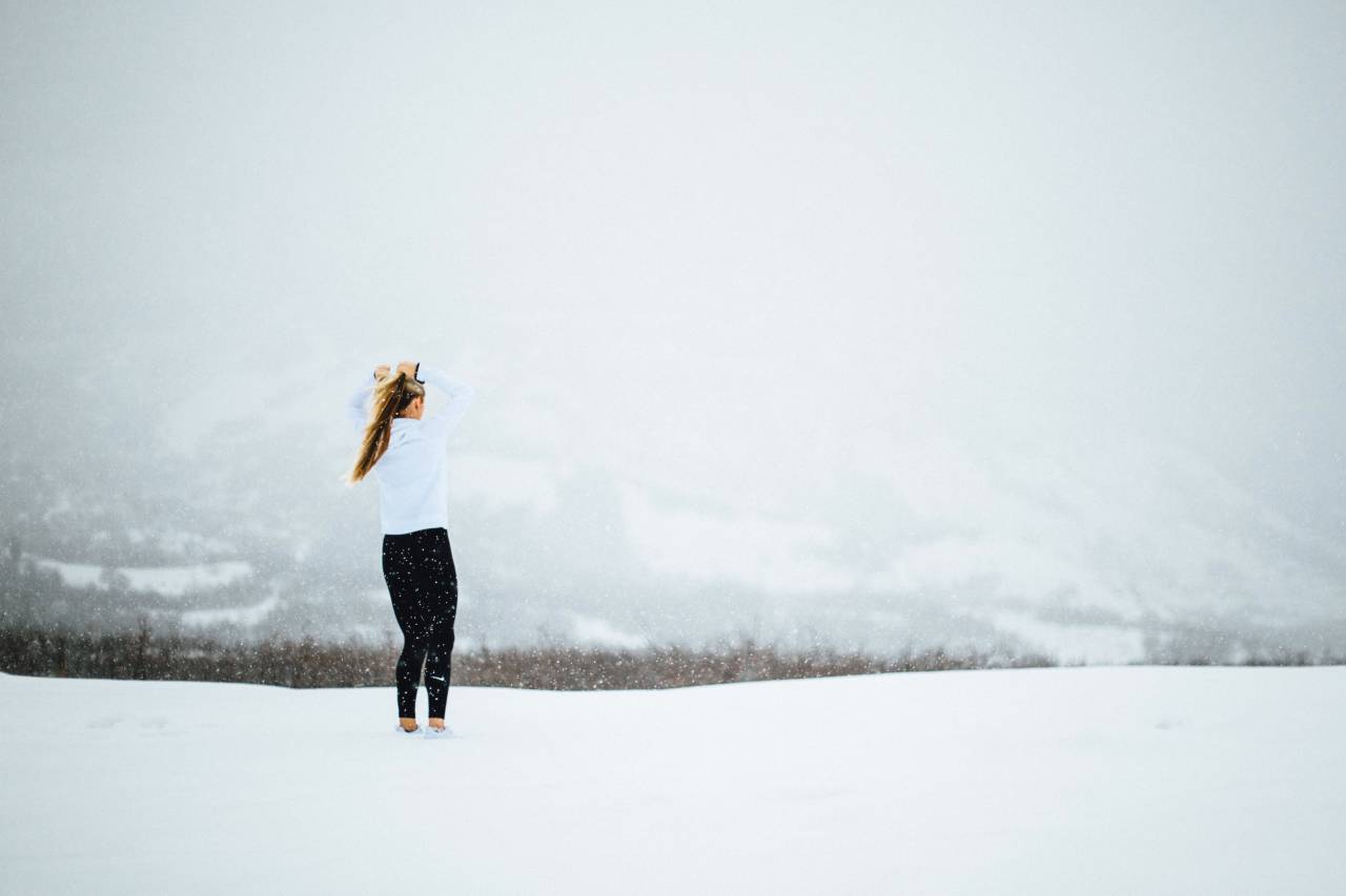 girl, woman, people, blonde, long hair, snowing, cold, snow, blizzard, winter, lifestyle, beauty
, 