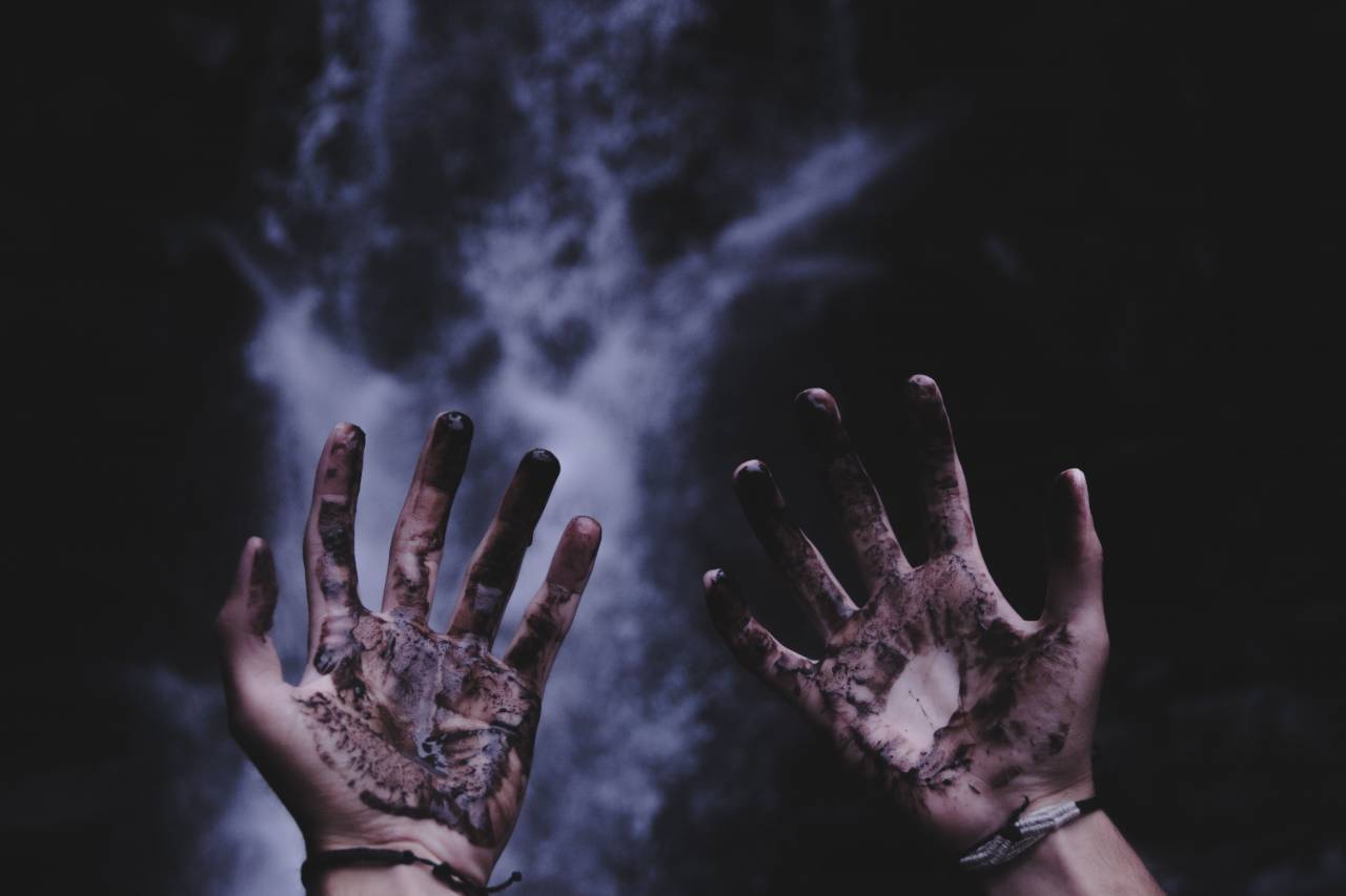 hand, palm, dirty, dark, outdoor, smoke, charcoal
, 