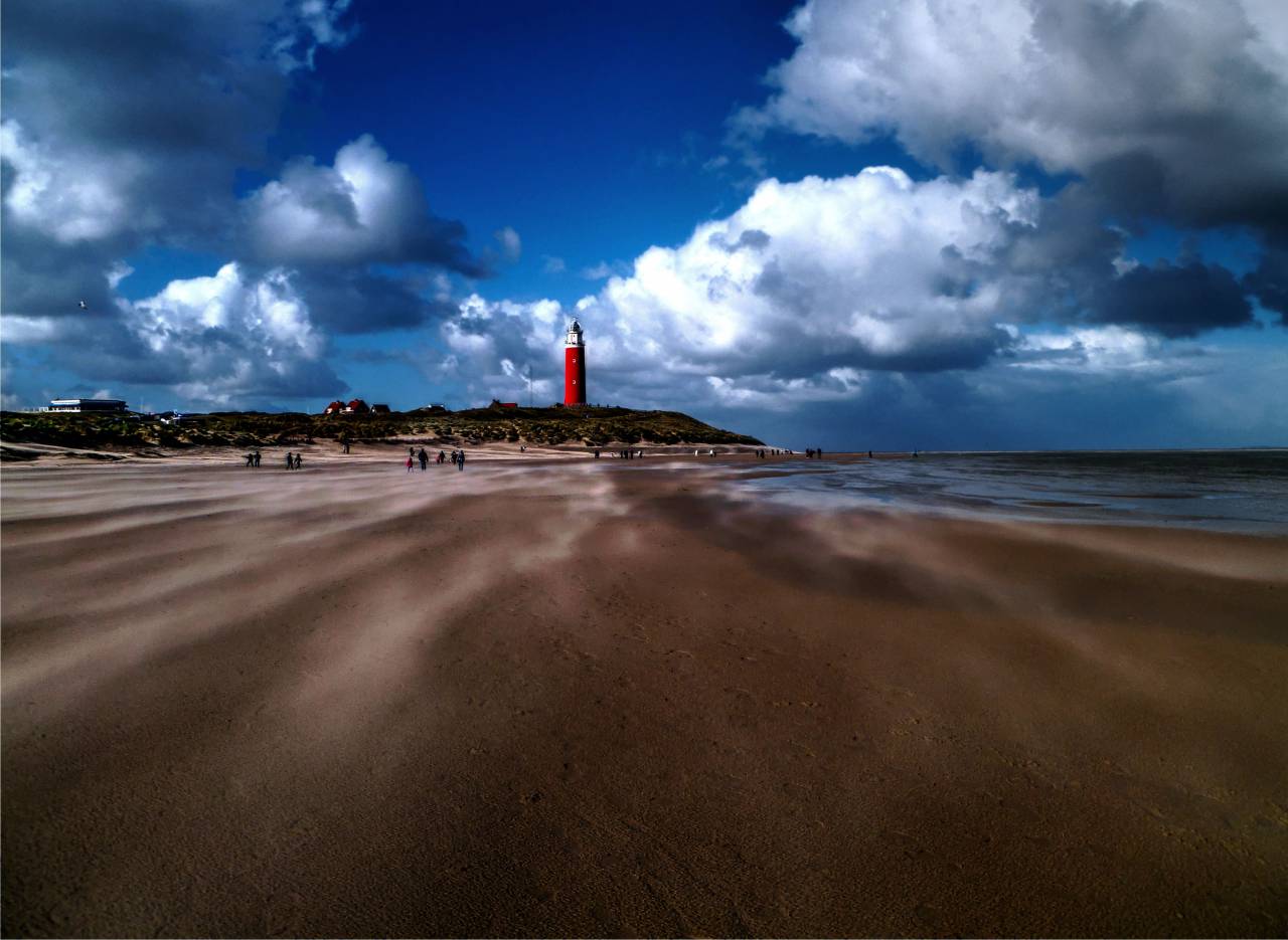 Faro, playa, arena, agua, océano, mar, gente, nubes, cielo,