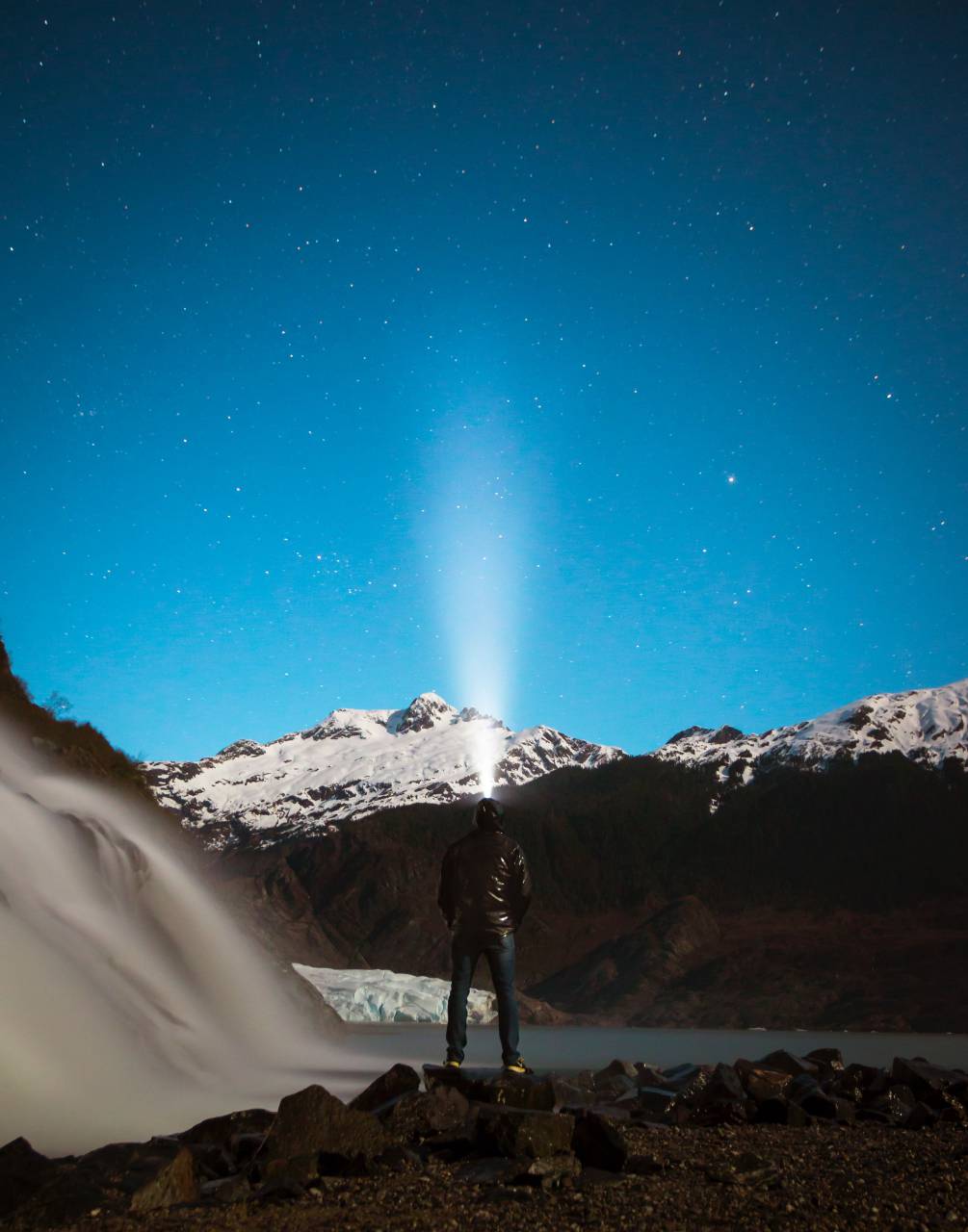 mountain, highland, sky, hill, cliff, waterfalls, people, man, flashlight, blue, sky, stars
, 