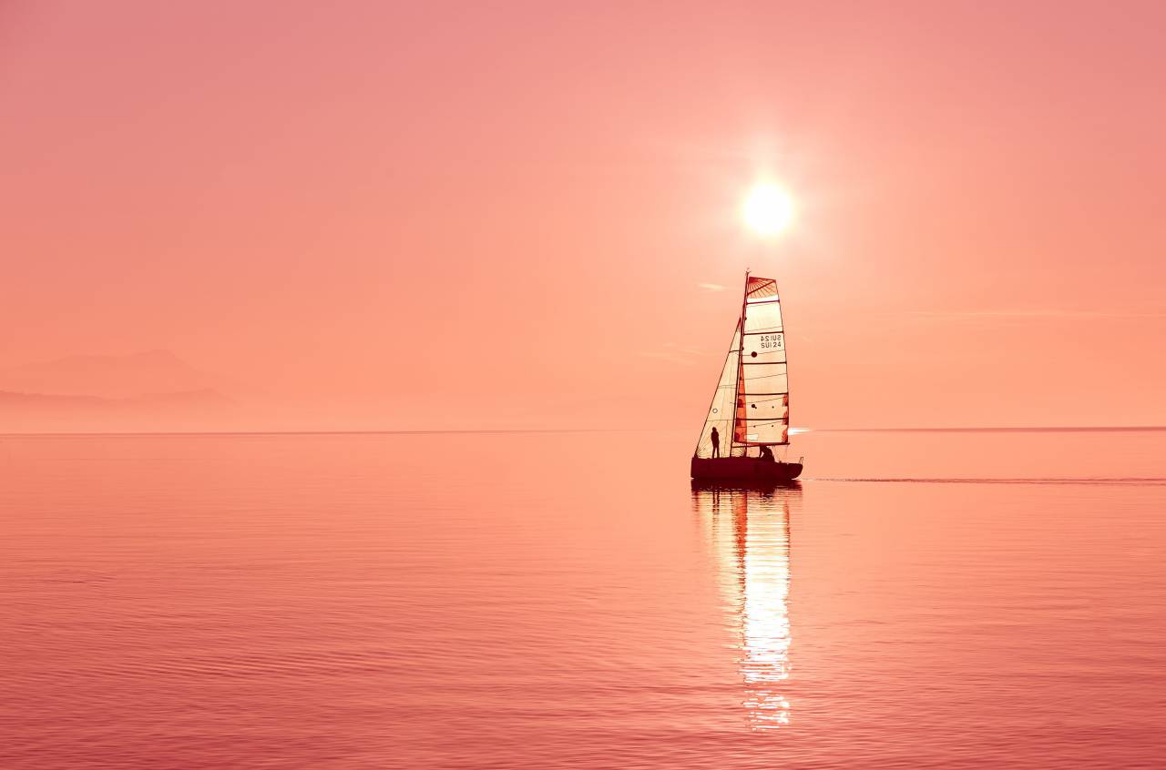 🥇 Imagen De Velero Barco Vela Puesta De Sol Anochecer Sol Verano