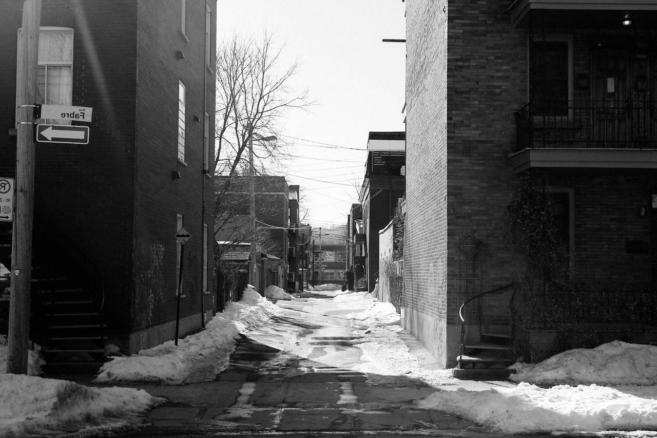 street, snow, building, apartments, houses, one way, sidewalk, residential, fabre, black and white
, 