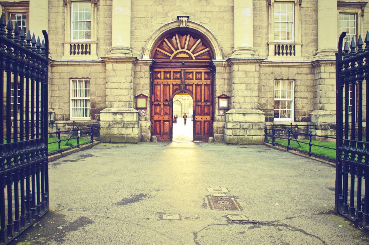 Trinity College, Dublín, campus, escuela, puertas, entrada, puerta, edificio, arquitectura, clase