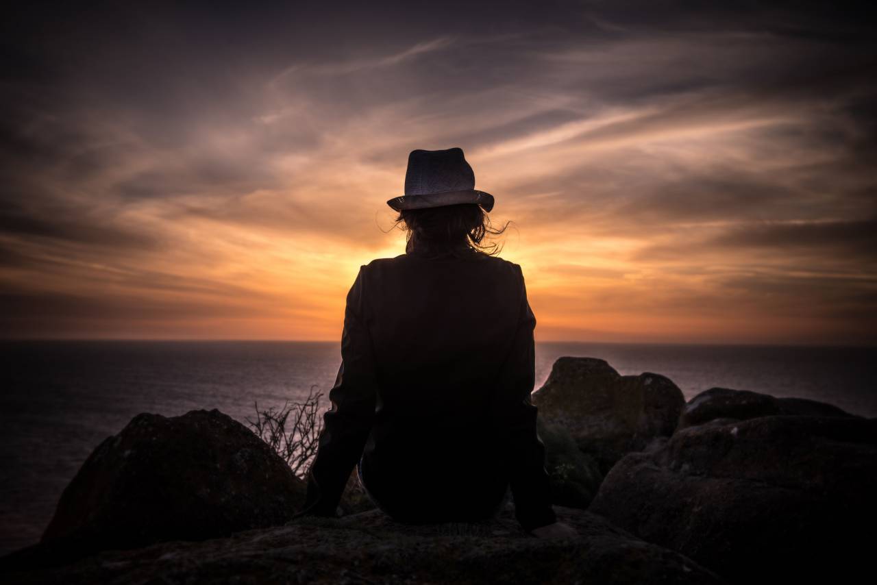 woman, girl, lady, people, back, style, fashion, hat, dusk, sunset, silhouette, rocks, horizon, sky
, 