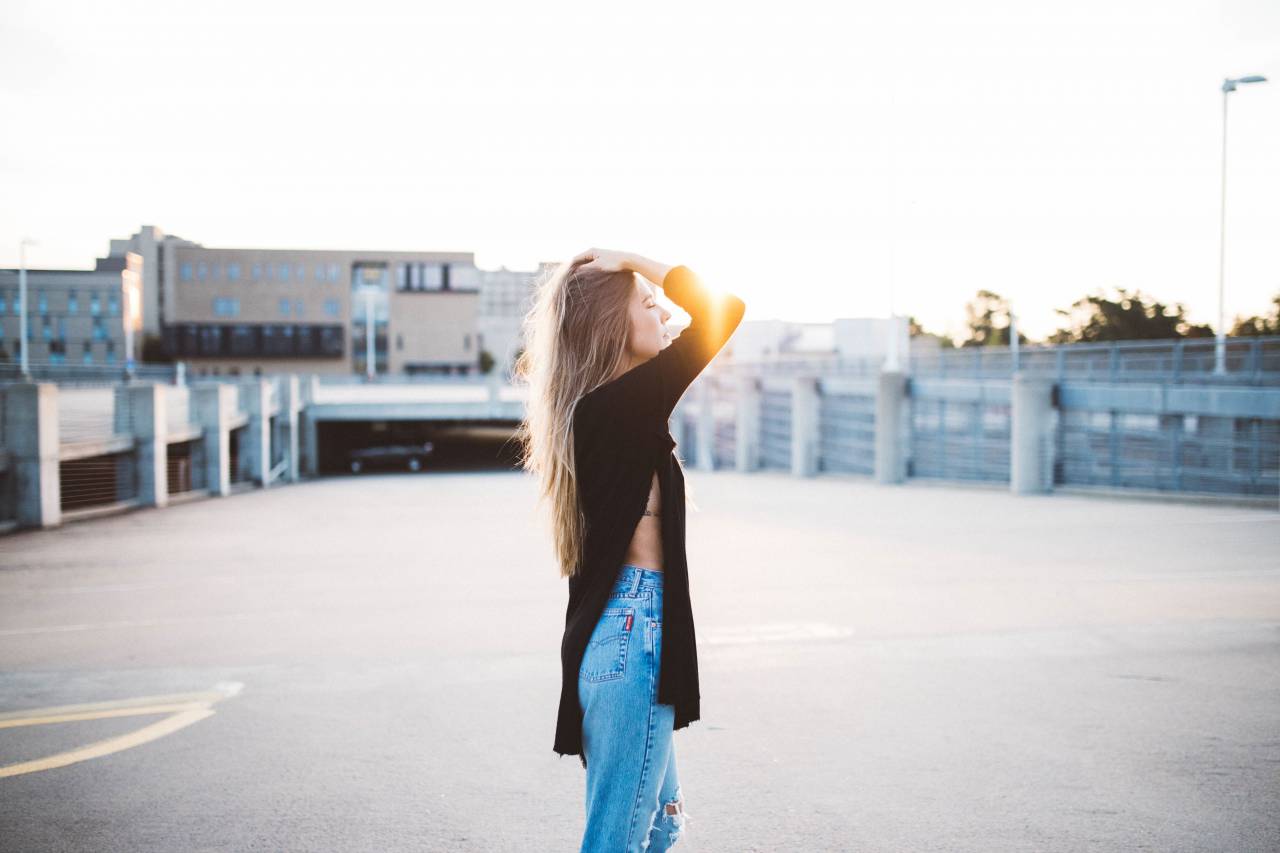 woman, girl, lady, people, side, profile, flare, fashion, style, slit, pants, blonde, pose, beauty
, 