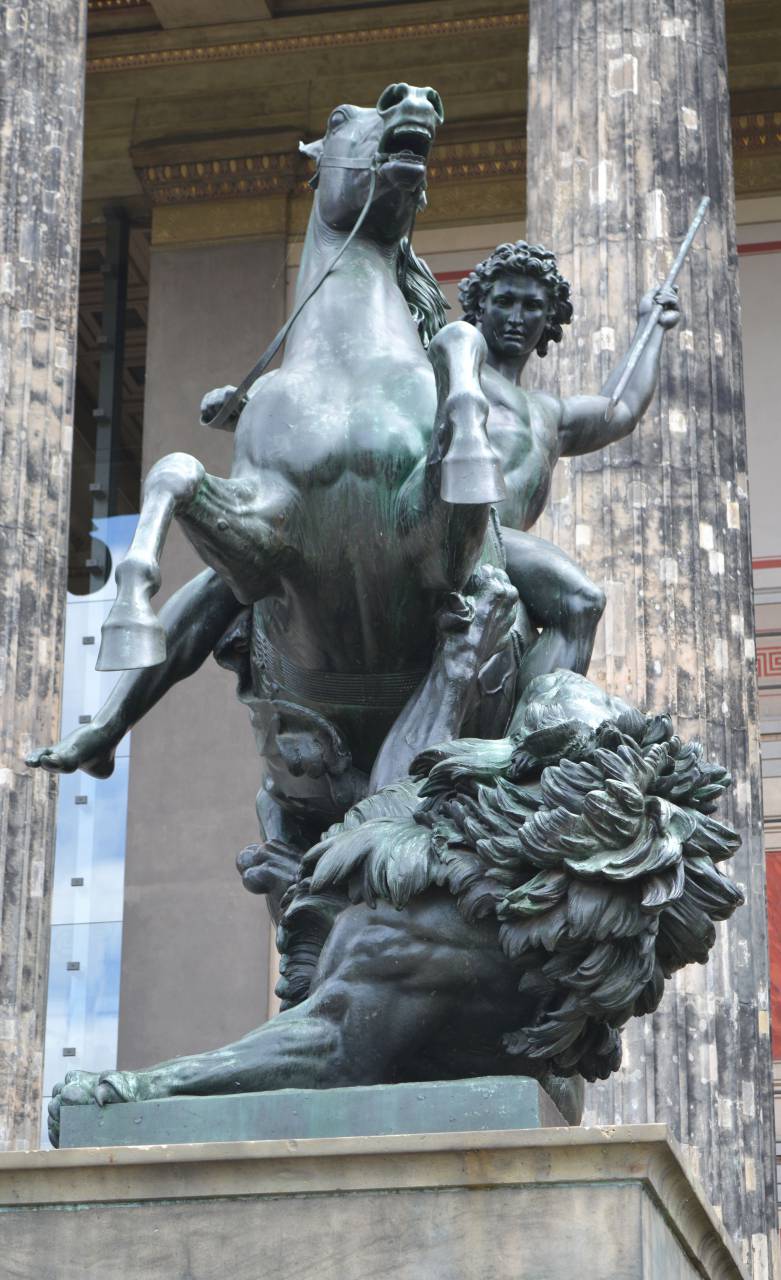 ancient, statue, building, lion, person, warrior, bronze, animal, figure, art, war, hero, old, landmark, battle
, 